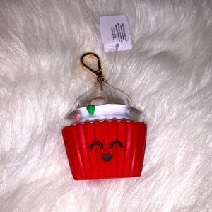 Bath and Body Works Christmas Cupcake pocketbac sanitizer holder